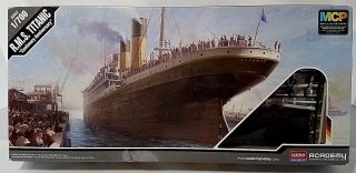 Academy - Titanic Centenary Anniversary Edition 1/700